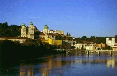 Blick ber den Inn 
	auf Passau